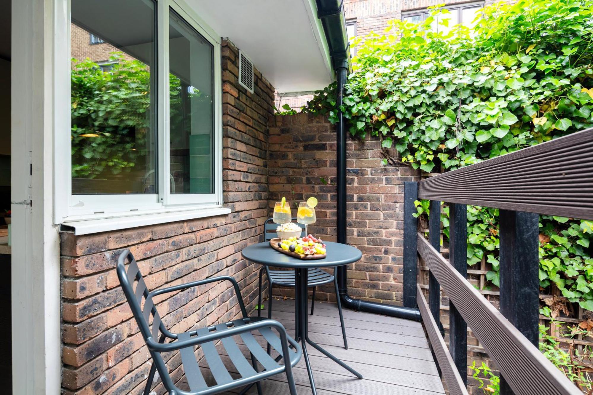 Vila Rare 4Beds Townhouse In Kensington With Patio Londýn Exteriér fotografie