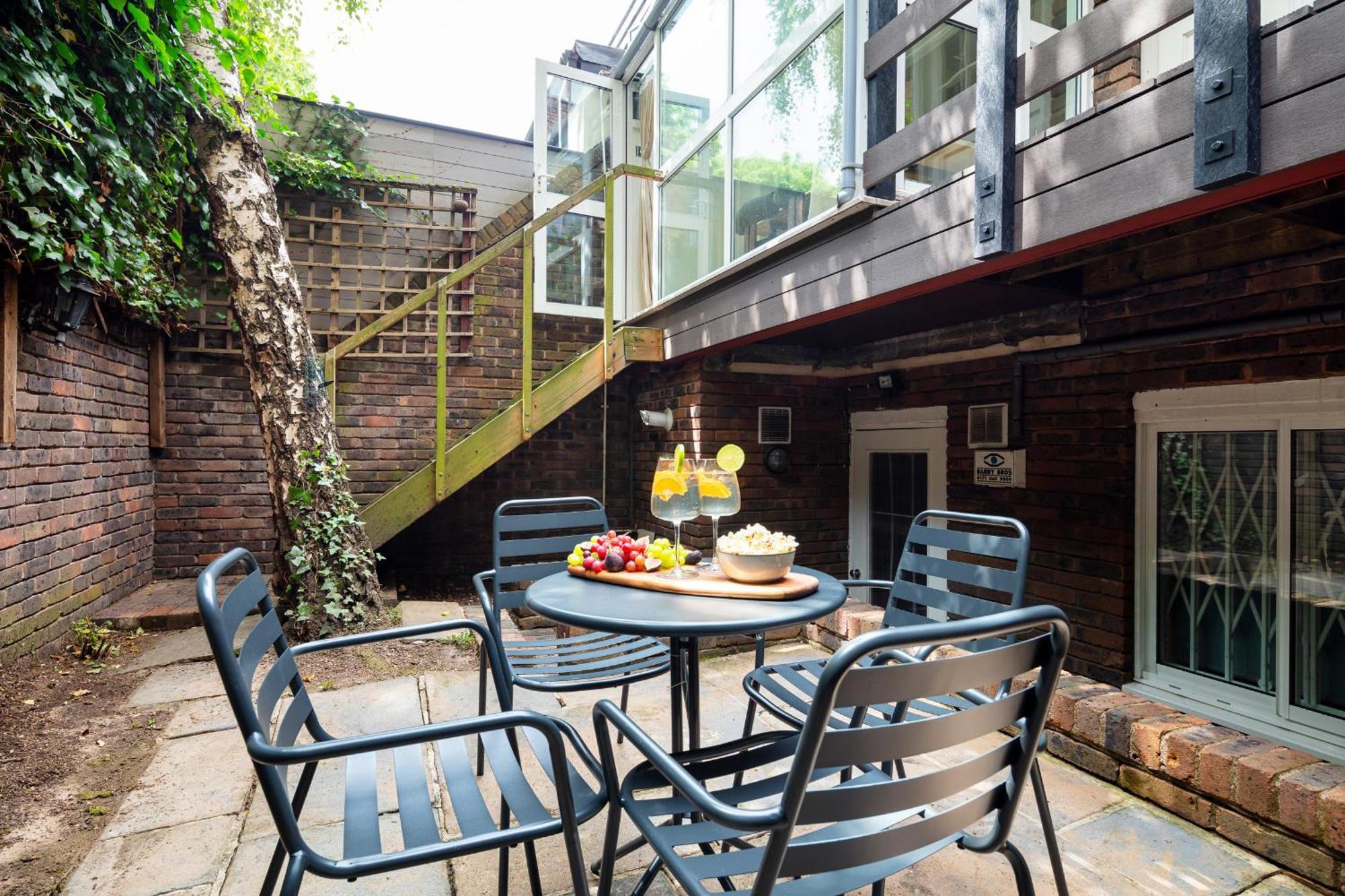 Vila Rare 4Beds Townhouse In Kensington With Patio Londýn Exteriér fotografie